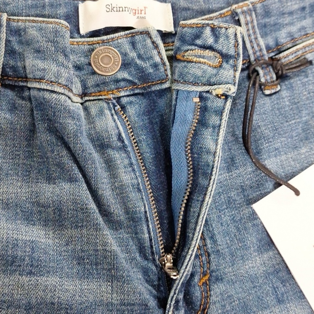 NWT Skinny Girl Cheryl Denim Jogger Jeans
Mid-Rise skinnygirl - Picture 5 of 11